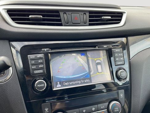 Used 2016 Nissan Rogue SL w/ SL Premium Package image 29