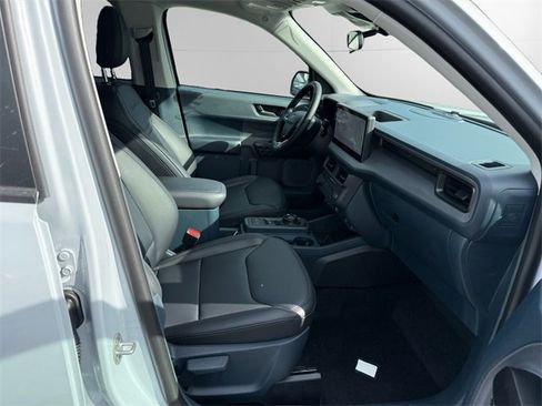 New 2025 Ford Maverick Lariat w/ Black Appearance Package image 15