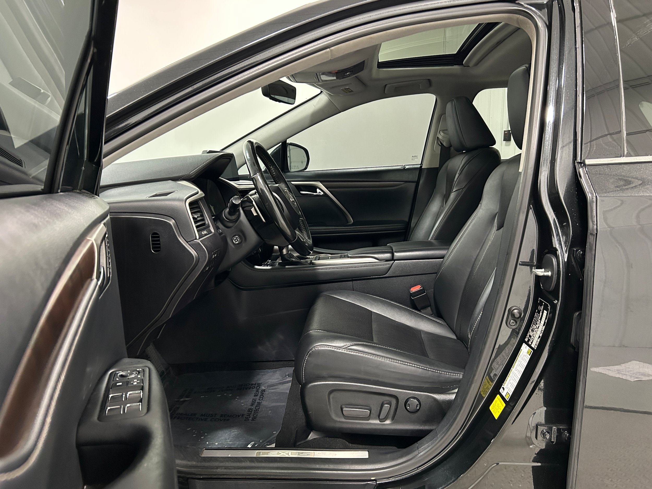 Used 2022 Lexus RX 350 AWD w/ Premium Package image 4