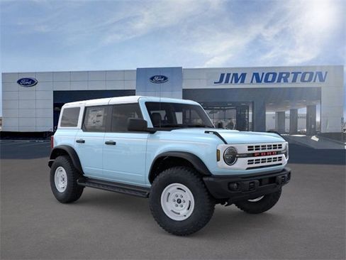 New 2025 Ford Bronco Heritage Edition image 7