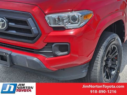 Used 2021 Toyota Tacoma SR w/ SR Convenience Package RWD image 10