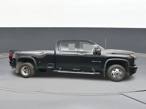 Used 2022 Chevrolet Silverado 3500 High Country w/ Snow Plow Prep/Camper Package image 19
