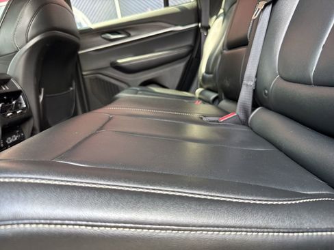 Used 2023 Jeep Grand Cherokee Limited image 44