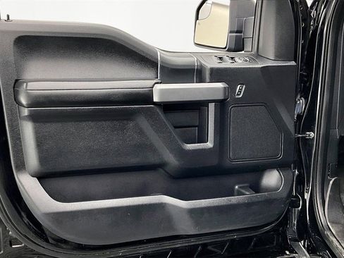 Used 2018 Ford F150 XLT w/ Equipment Group 302A Luxury image 24