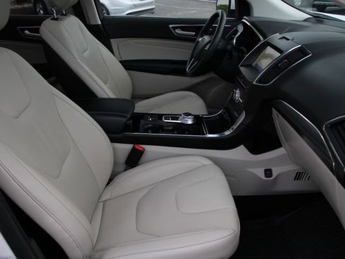 Used 2019 Ford Edge Titanium w/ Equipment Group 301A image 33