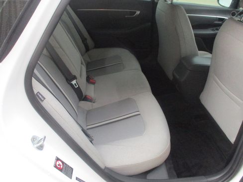 Used 2021 Hyundai Sonata SEL FWD image 12