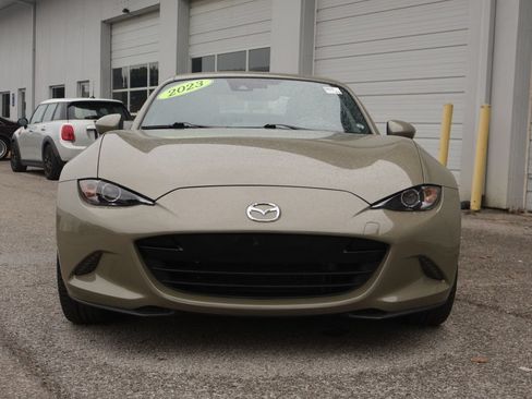 Used 2023 MAZDA MX-5 Miata Grand Touring RWD image 2