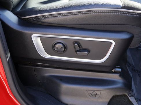 Used 2024 RAM 1500 Laramie image 10