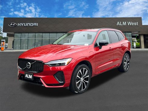 Used 2023 Volvo XC60 T8 Plus AWD/4WD image 1
