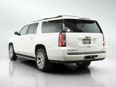 Used 2019 GMC Yukon XL SLT AWD/4WD image 3