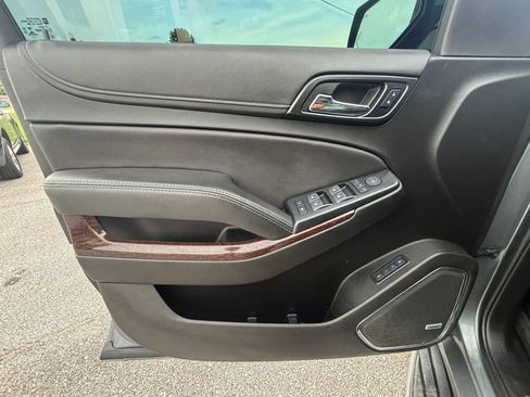 Used 2019 GMC Yukon SLT w/ Premium Edition AWD/4WD image 26