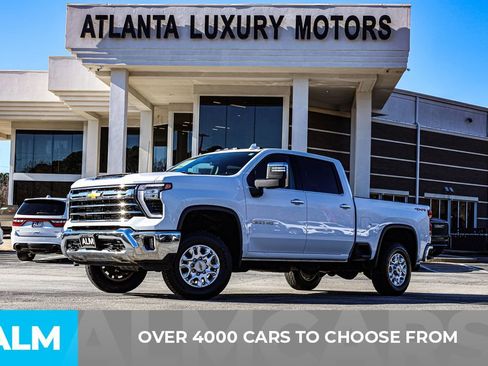 Used 2024 Chevrolet Silverado 2500 LTZ image 3