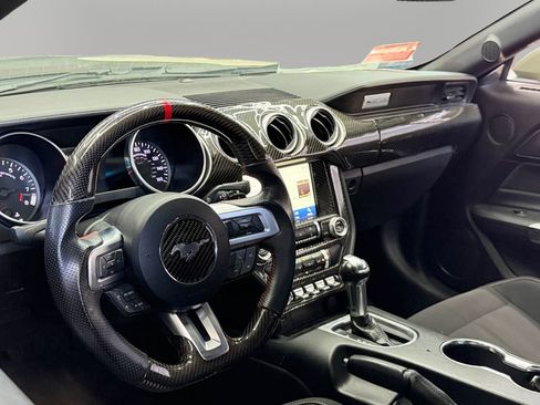 Used 2018 Ford Mustang GT w/ Equipment Group 301A image 15