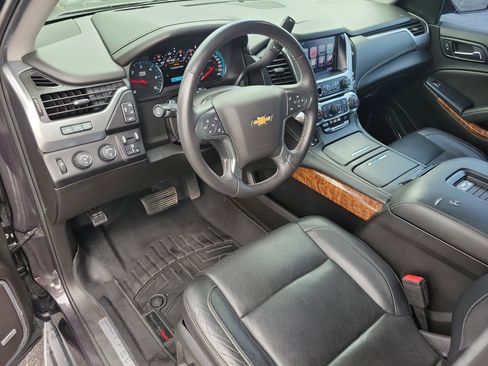 Used 2017 Chevrolet Tahoe Premier image 3