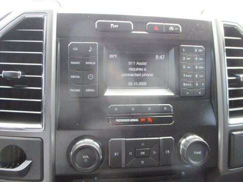Used 2015 Ford F150 XLT w/ Equipment Group 301A Mid RWD image 18