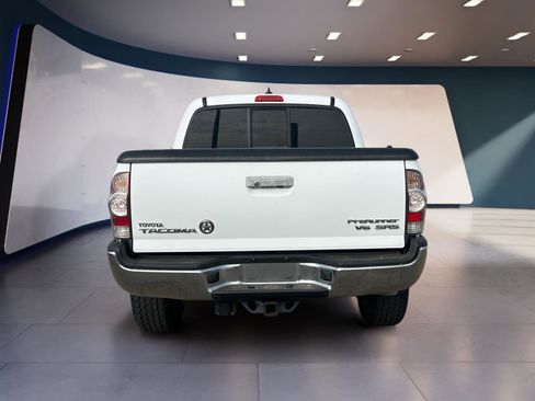 Used 2015 Toyota Tacoma PreRunner image 4