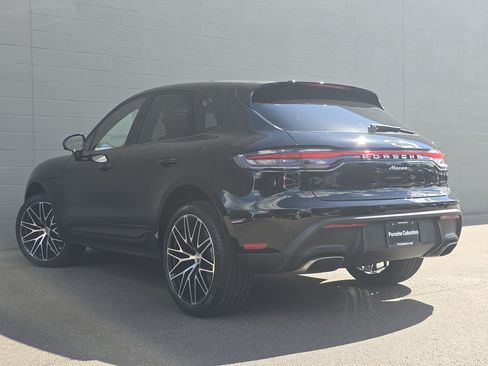 New 2026 Porsche Macan AWD/4WD image 3