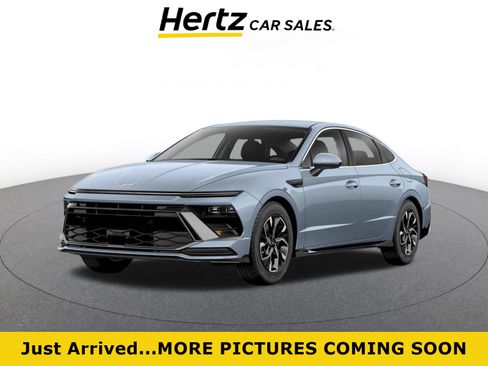 Used 2025 Hyundai Sonata SEL FWD image 1