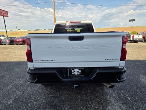 Used 2022 Chevrolet Silverado 2500 Custom w/ Infotainment Package AWD/4WD image 6