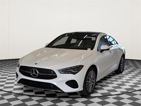 New 2025 Mercedes-Benz CLA 250 4MATIC image 5