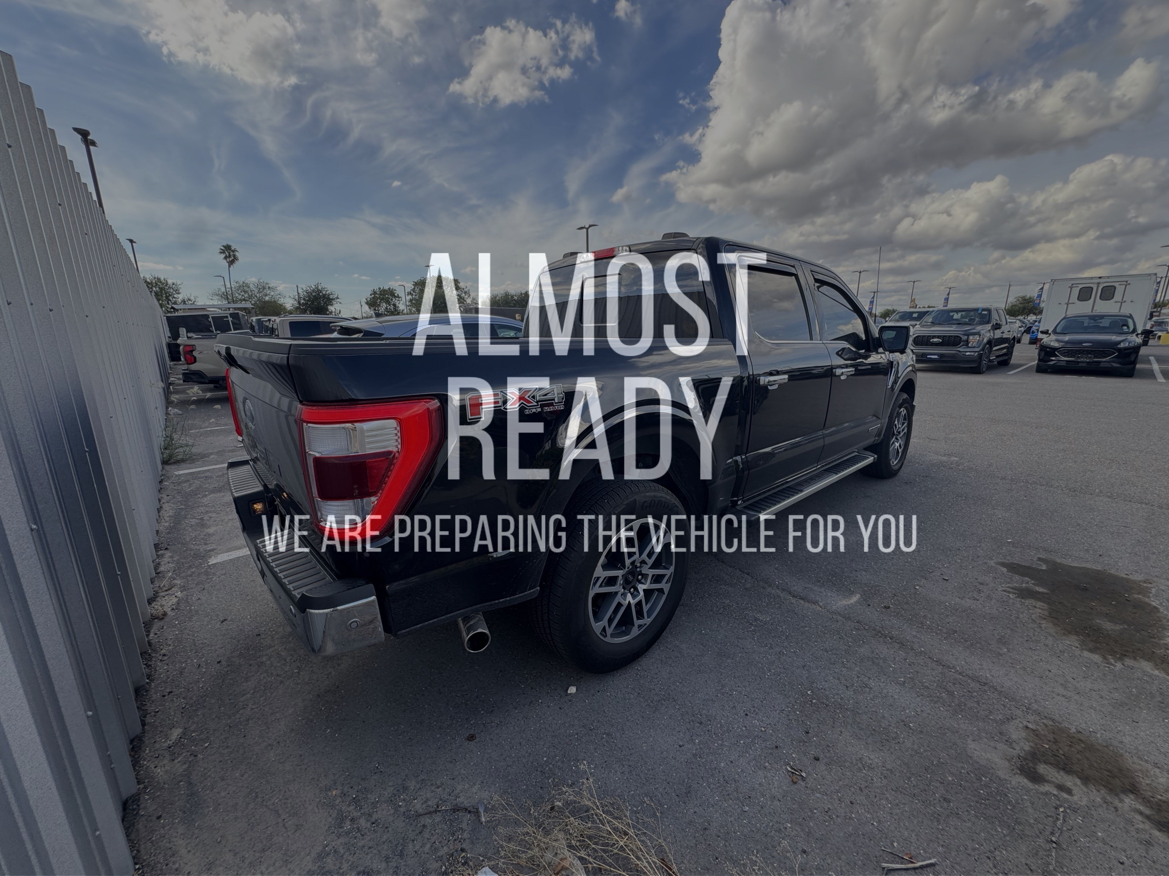 Used 2023 Ford F150 Lariat w/ Equipment Group 502A High AWD/4WD image 4