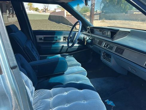 Used 1990 Oldsmobile 88 Royale Brougham image 8