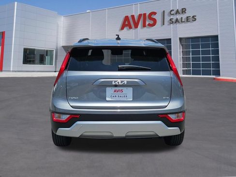 Used 2025 Kia Niro LX FWD image 7