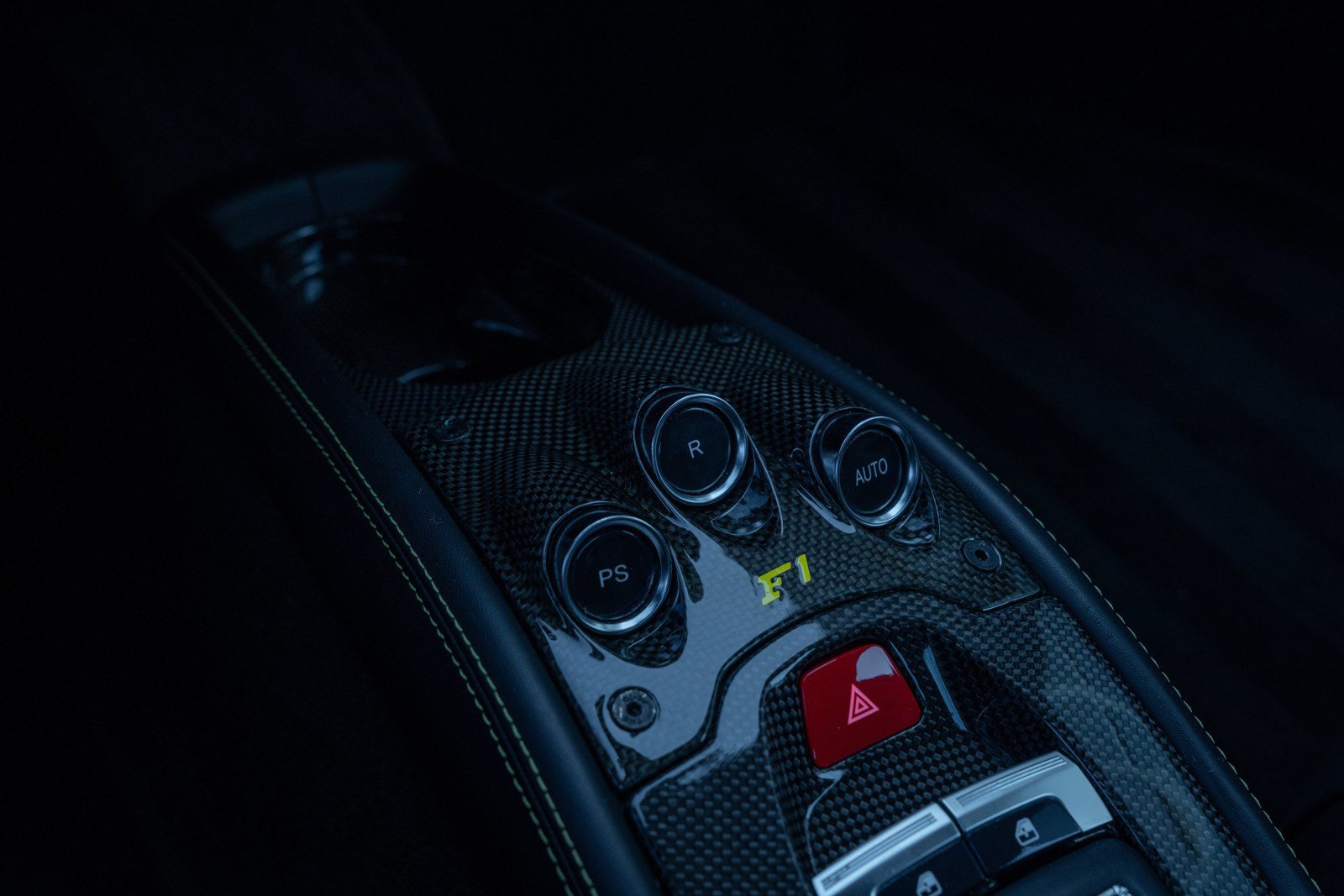 Used 2012 Ferrari 458 Italia Coupe RWD image 40