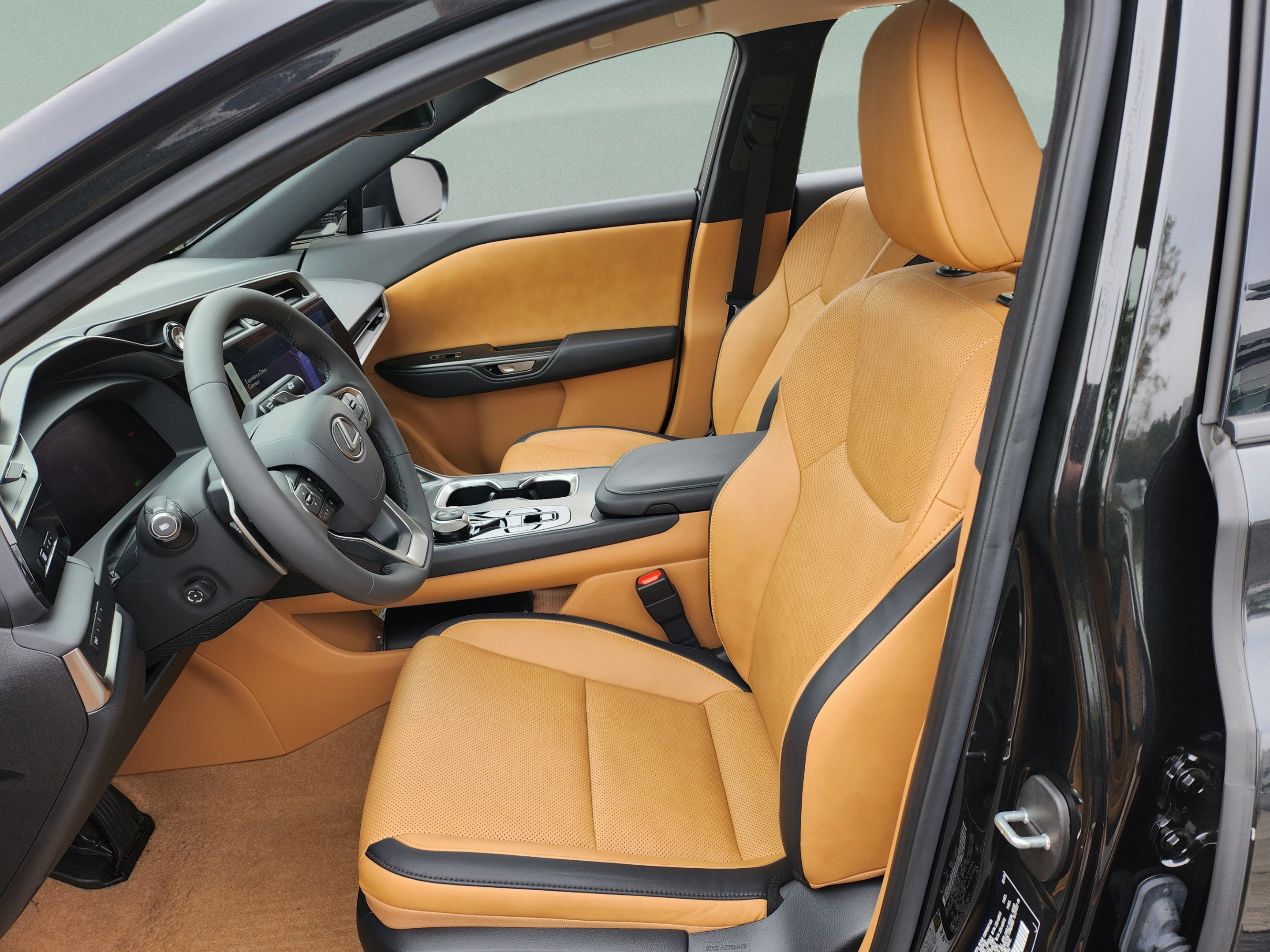 Certified 2024 Lexus RZ 300e Premium w/ Accessory Package (2T) FWD image 14