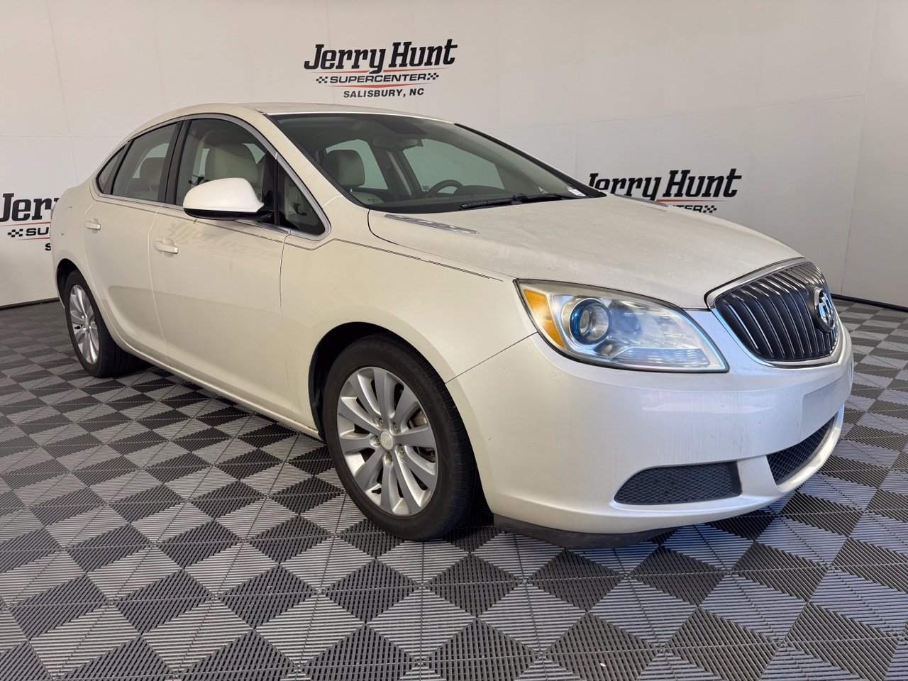 Used 2016 Buick Verano FWD image 5