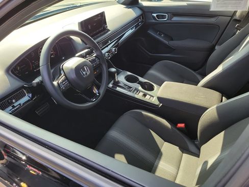 Used 2023 Honda Civic Sport image 3