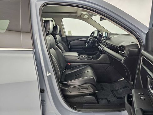 Used 2023 Honda Pilot Elite image 10