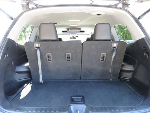 Used 2020 Honda Pilot Touring image 18