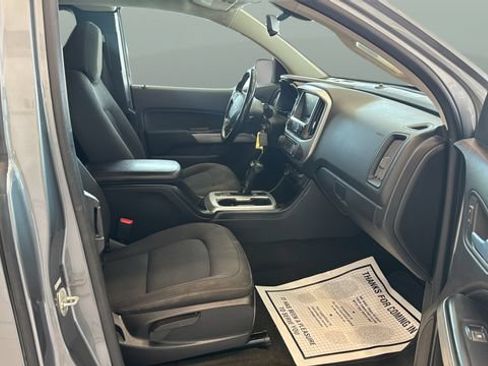 Used 2018 Chevrolet Colorado LT w/ LT Convenience Package AWD/4WD image 14