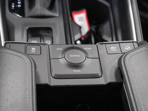 Used 2024 Toyota Grand Highlander AWD Hybrid image 22