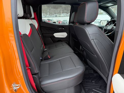 New 2026 GMC Canyon AT4X w/ LPO, Sports Bar Package image 18