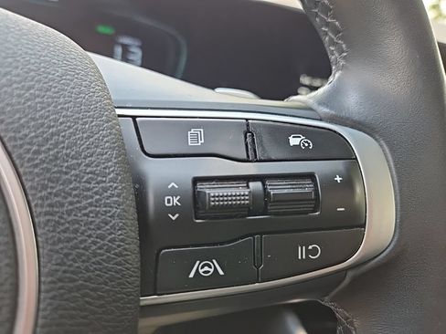 Certified 2023 Kia Sportage EX AWD/4WD image 18