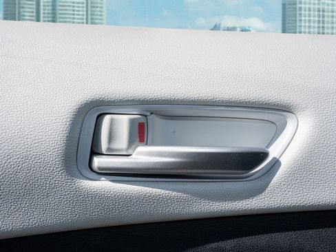 Used 2022 Toyota Corolla SE image 26