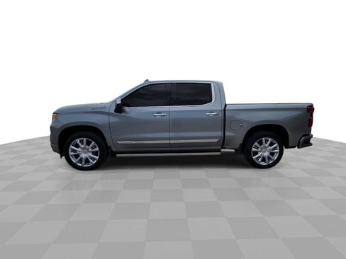 Used 2024 Chevrolet Silverado 1500 High Country w/ High Country Premium Package AWD/4WD image 5
