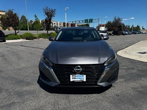 Used 2023 Nissan Altima 2.5 SL FWD image 3
