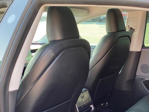 Used 2024 Tesla Model 3 Long Range RWD image 28