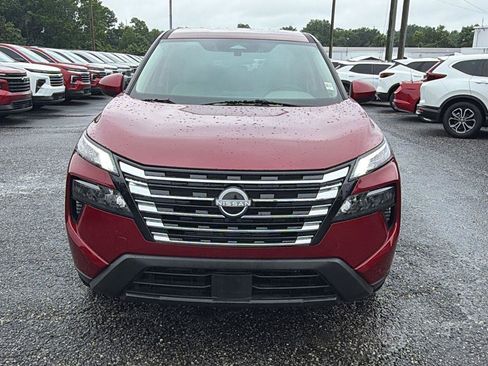 Used 2025 Nissan Rogue SV FWD image 2