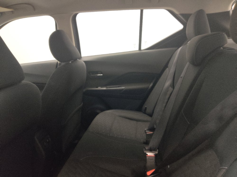 Used 2022 Nissan Kicks SV w/ Interior Electronics Package FWD image 18