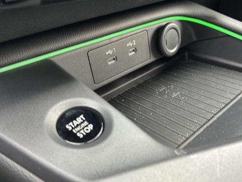 Used 2026 Nissan Sentra SR w/ Floor Mat Package FWD image 27