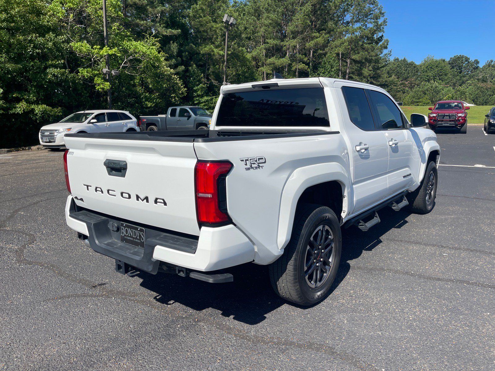 Used 2024 Toyota Tacoma TRD Sport AWD/4WD image 17