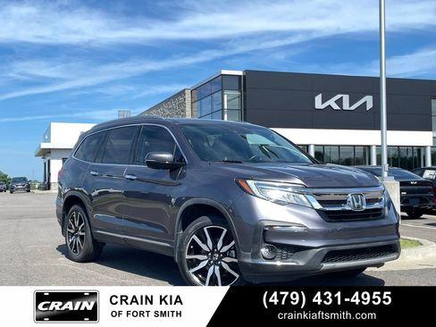Used 2021 Honda Pilot Touring image 1