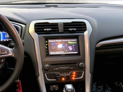 Used 2016 Ford Fusion SE w/ Equipment Group 202A FWD image 7