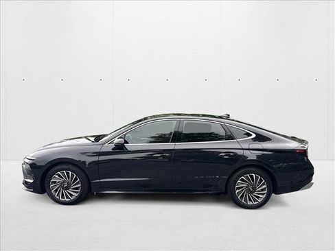 New 2025 Hyundai Sonata Limited FWD image 5