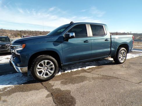 Used 2024 Chevrolet Silverado 1500 LT w/ Safety Package image 2