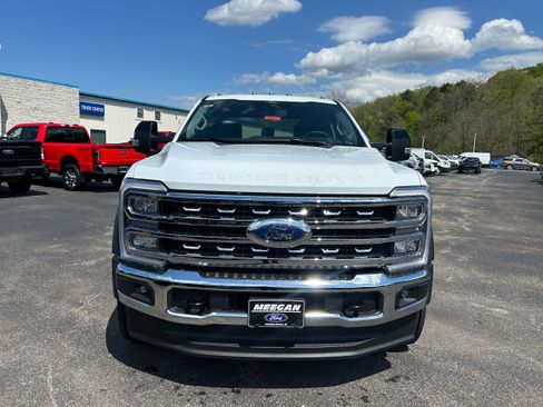 New 2026 Ford F550 4x4 Crew Cab image 19